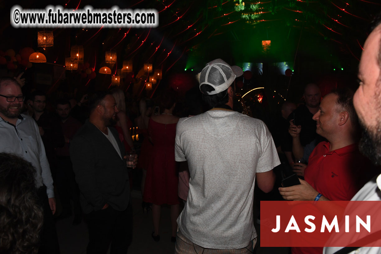 Tropical Paradise Party by Jasmin