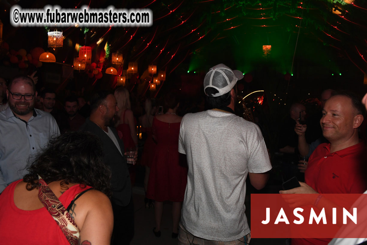 Tropical Paradise Party by Jasmin