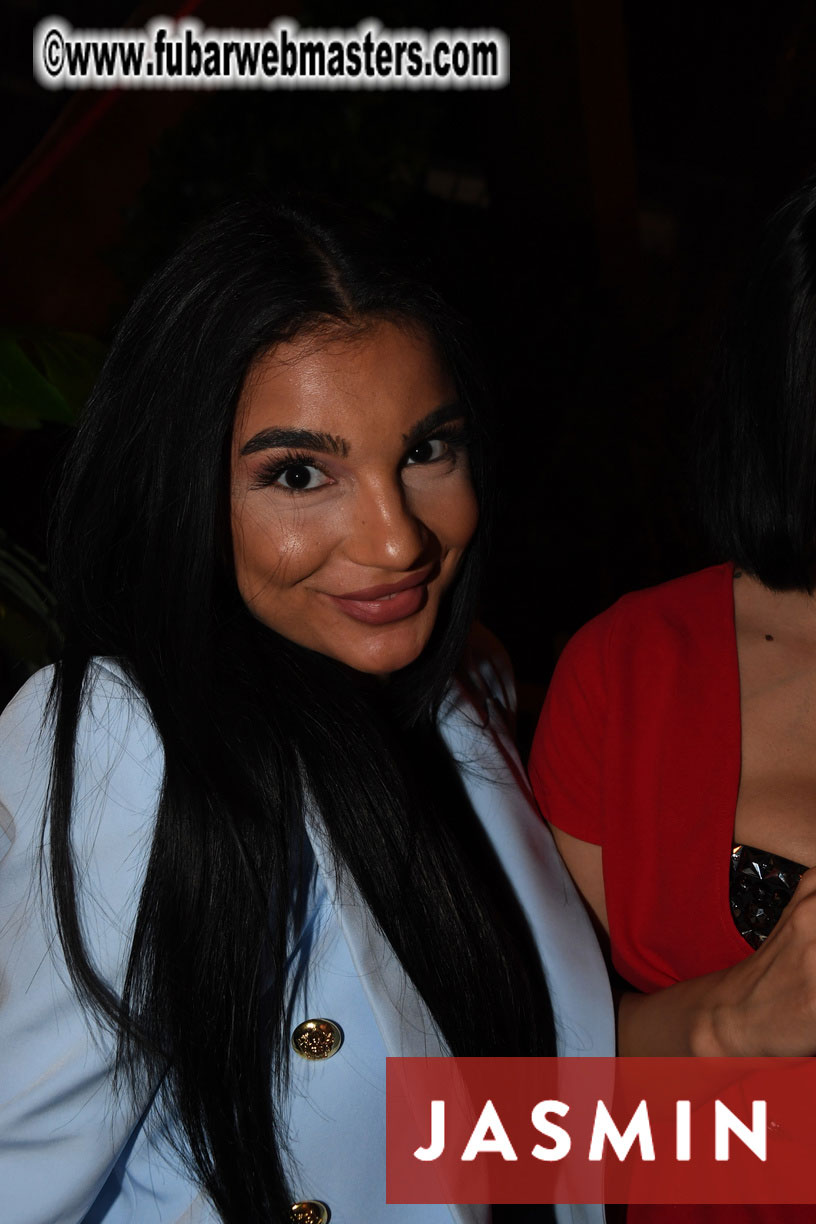 Tropical Paradise Party by Jasmin