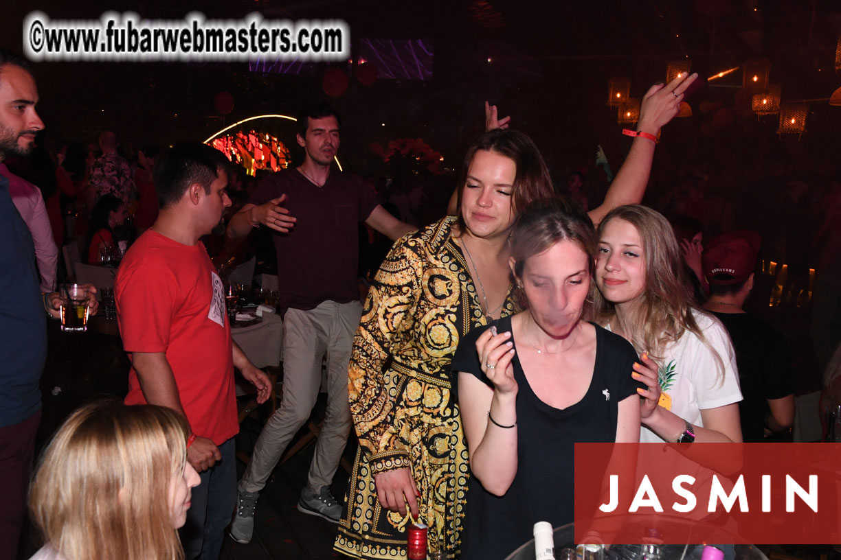 Tropical Paradise Party by Jasmin