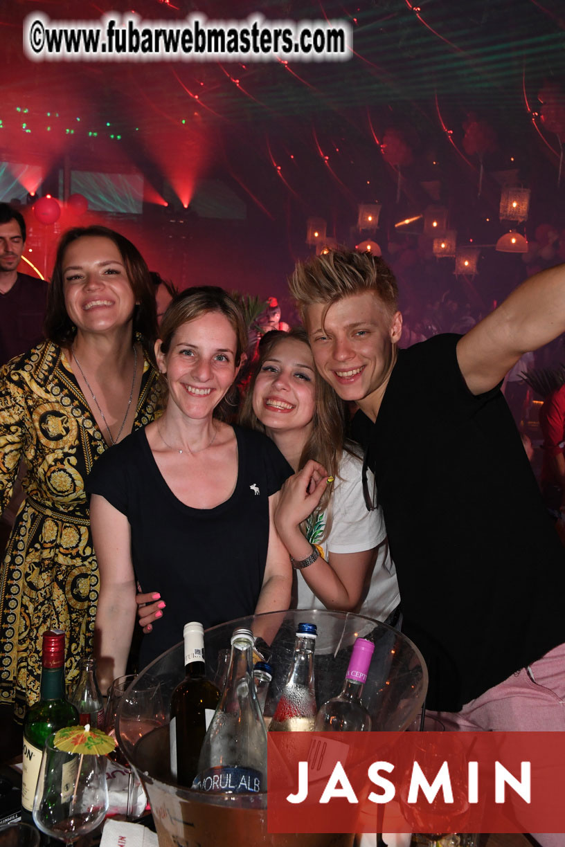 Tropical Paradise Party by Jasmin