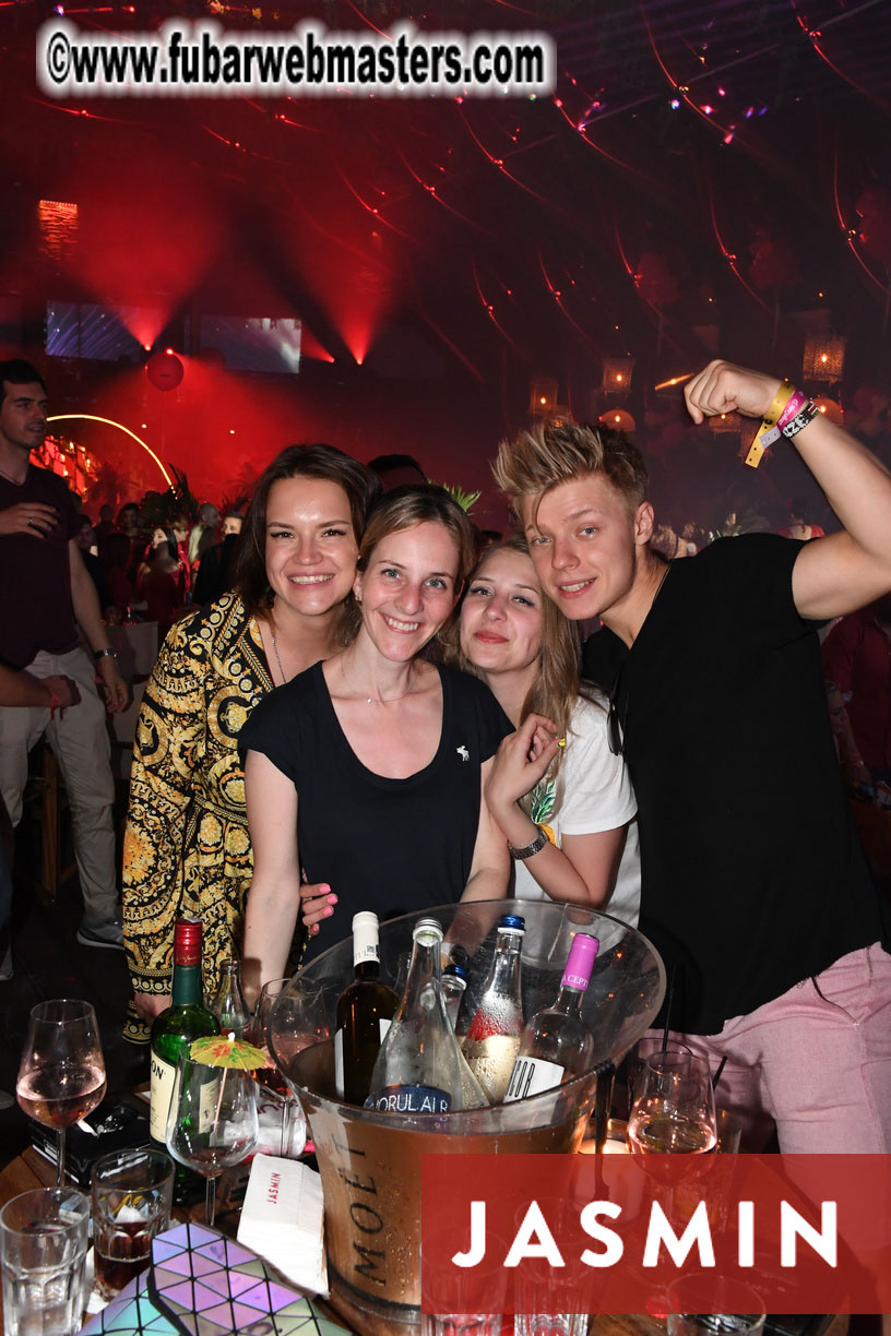 Tropical Paradise Party by Jasmin