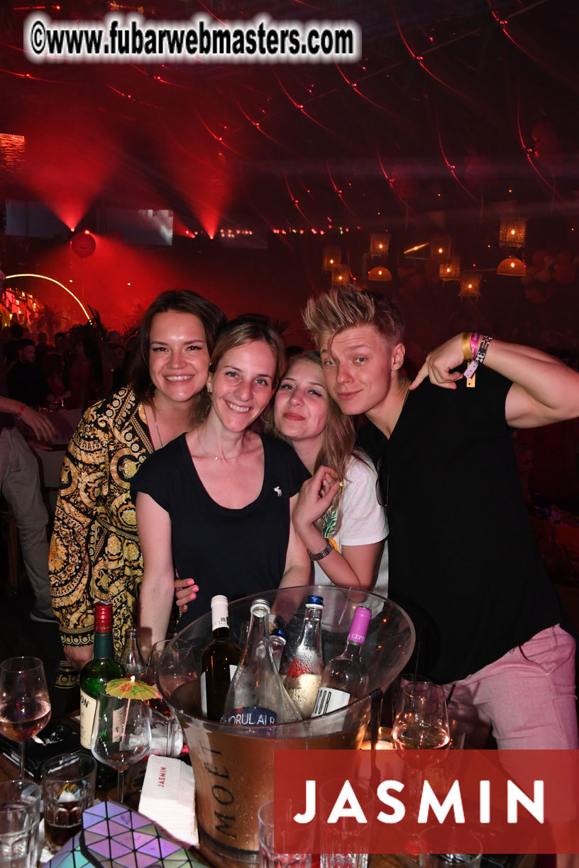 Tropical Paradise Party by Jasmin