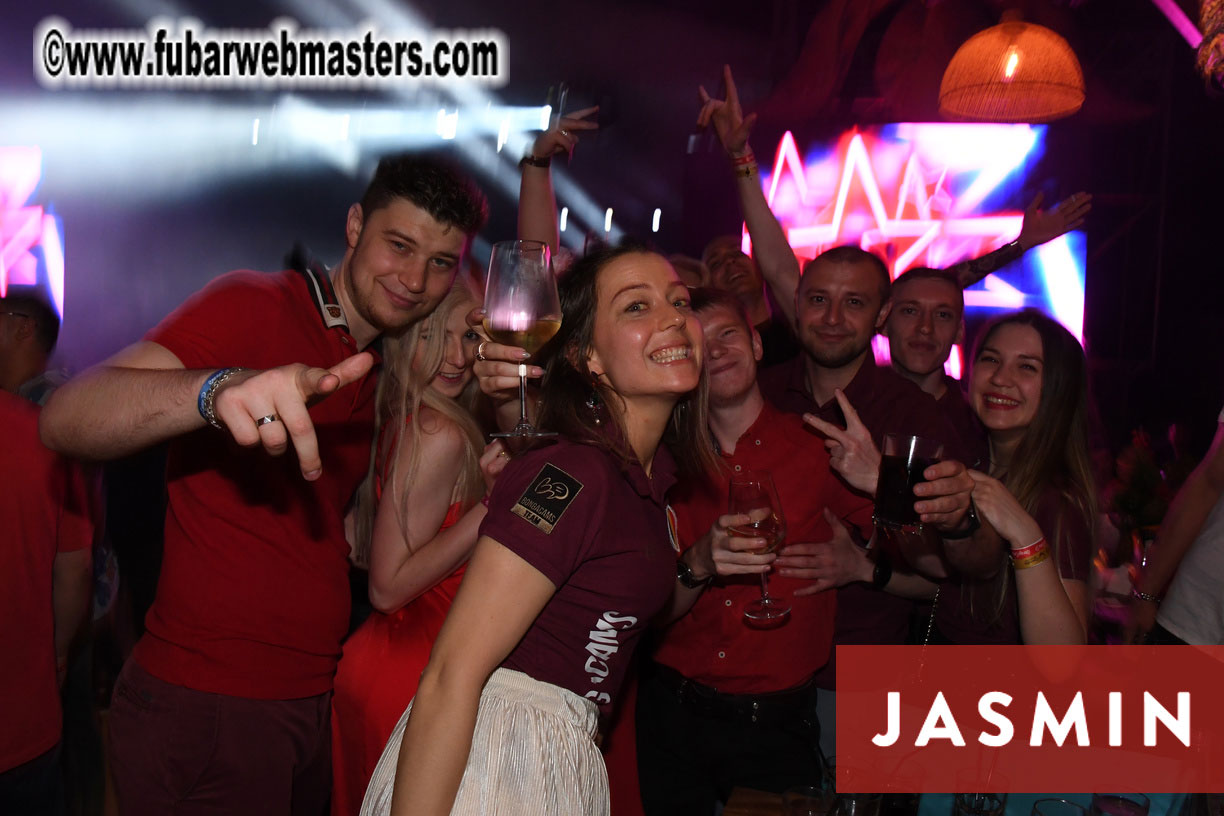 Tropical Paradise Party by Jasmin