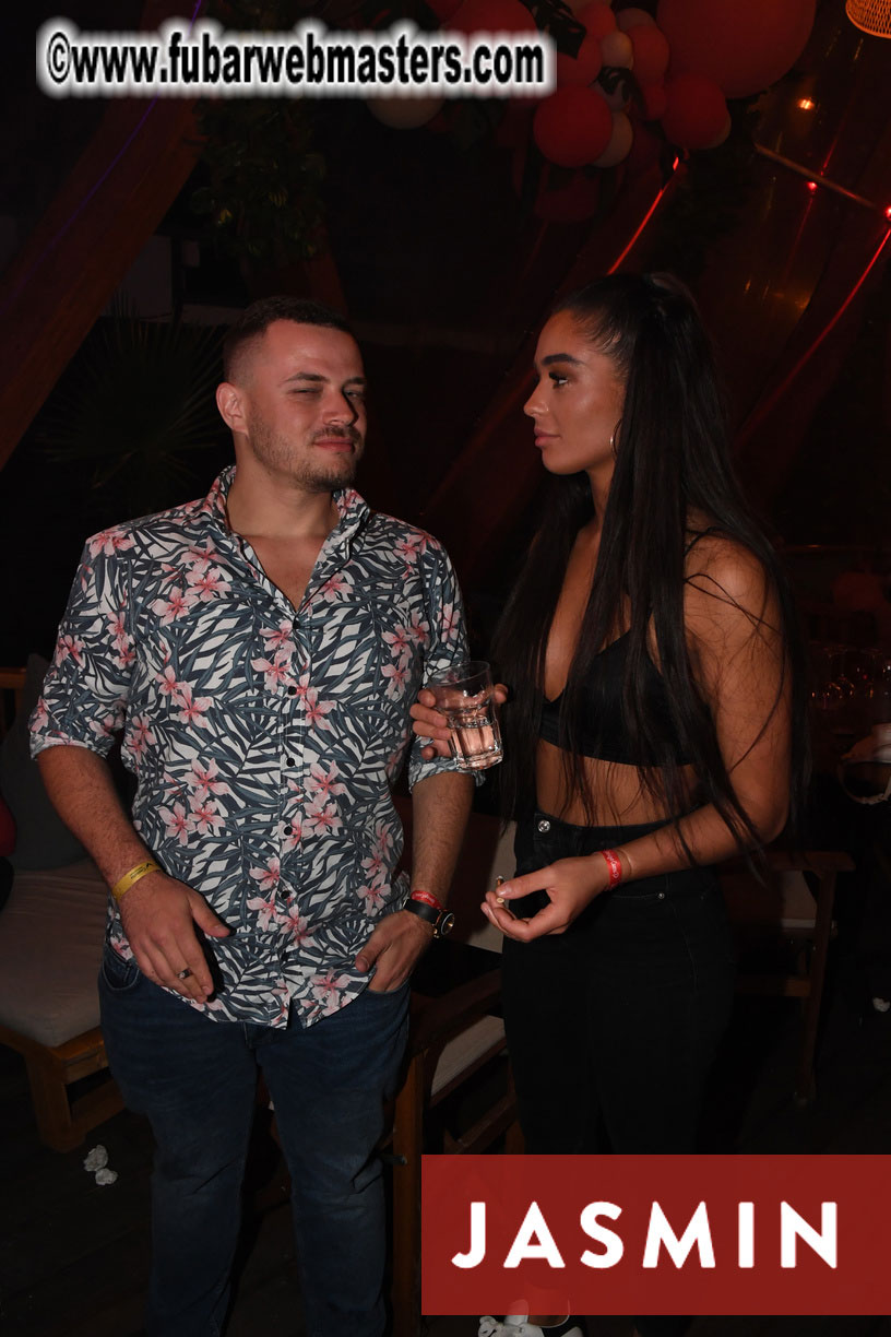 Tropical Paradise Party by Jasmin