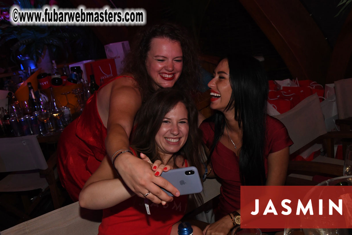 Tropical Paradise Party by Jasmin