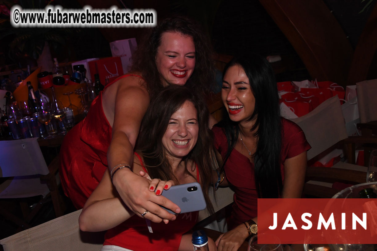 Tropical Paradise Party by Jasmin