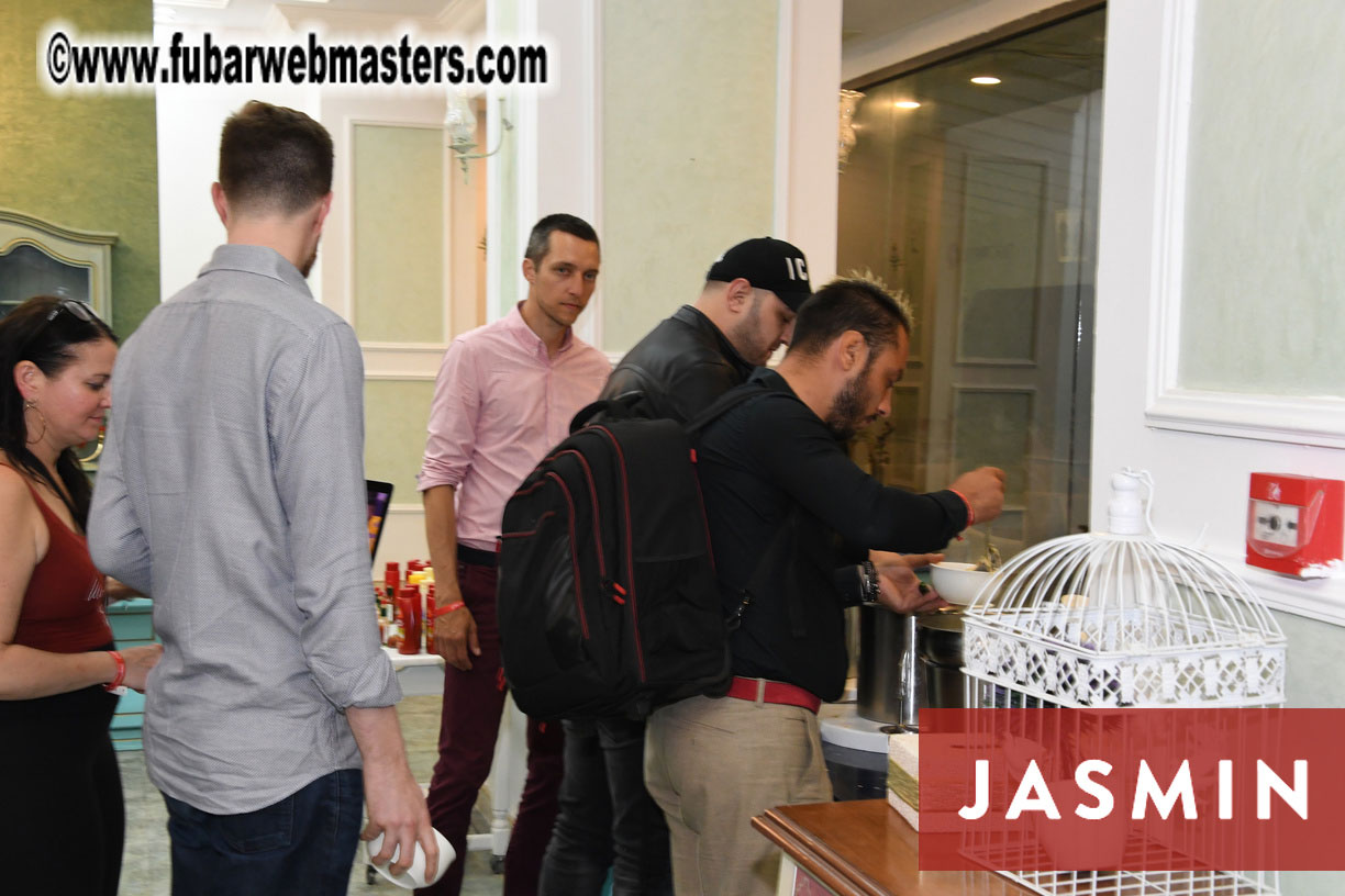 Recovery Soup powered by Smart Chat Studio