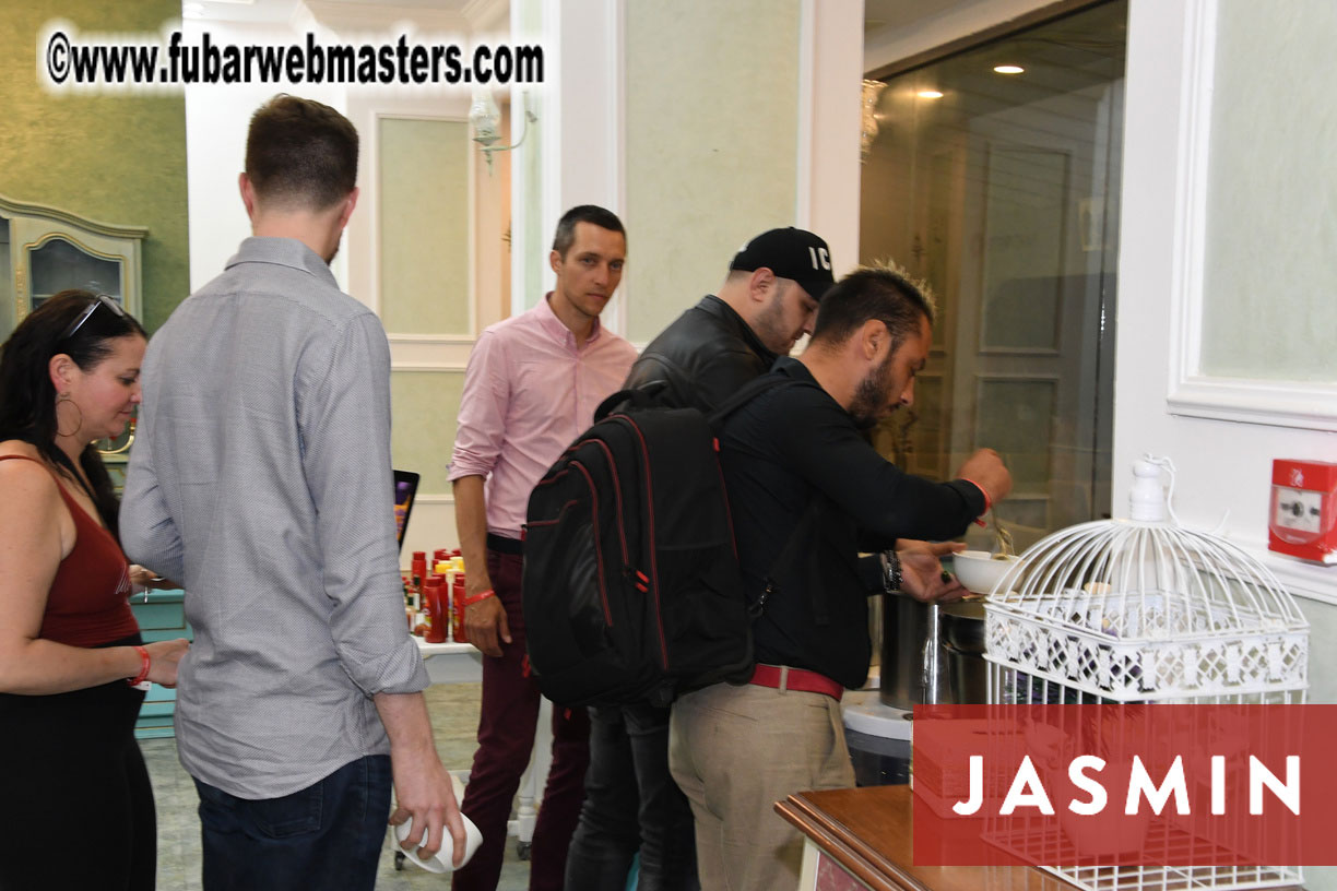 Recovery Soup powered by Smart Chat Studio