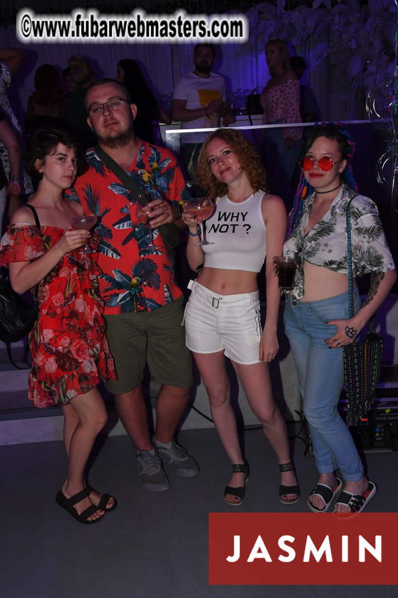 Welcome to Avatar World by Terpon