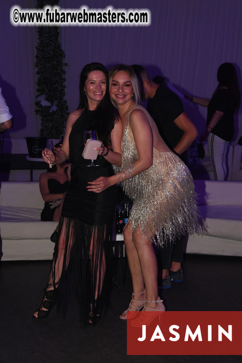 Welcome to Avatar World by Terpon