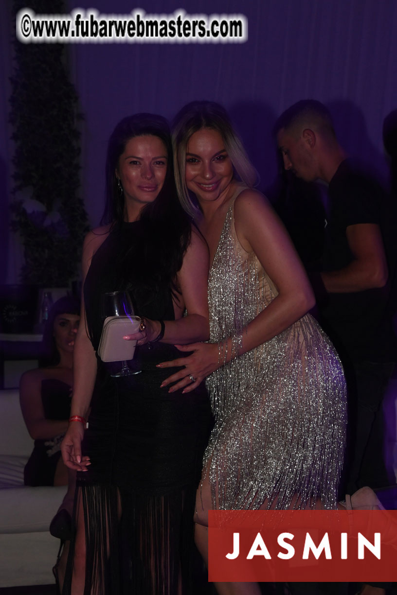 Welcome to Avatar World by Terpon