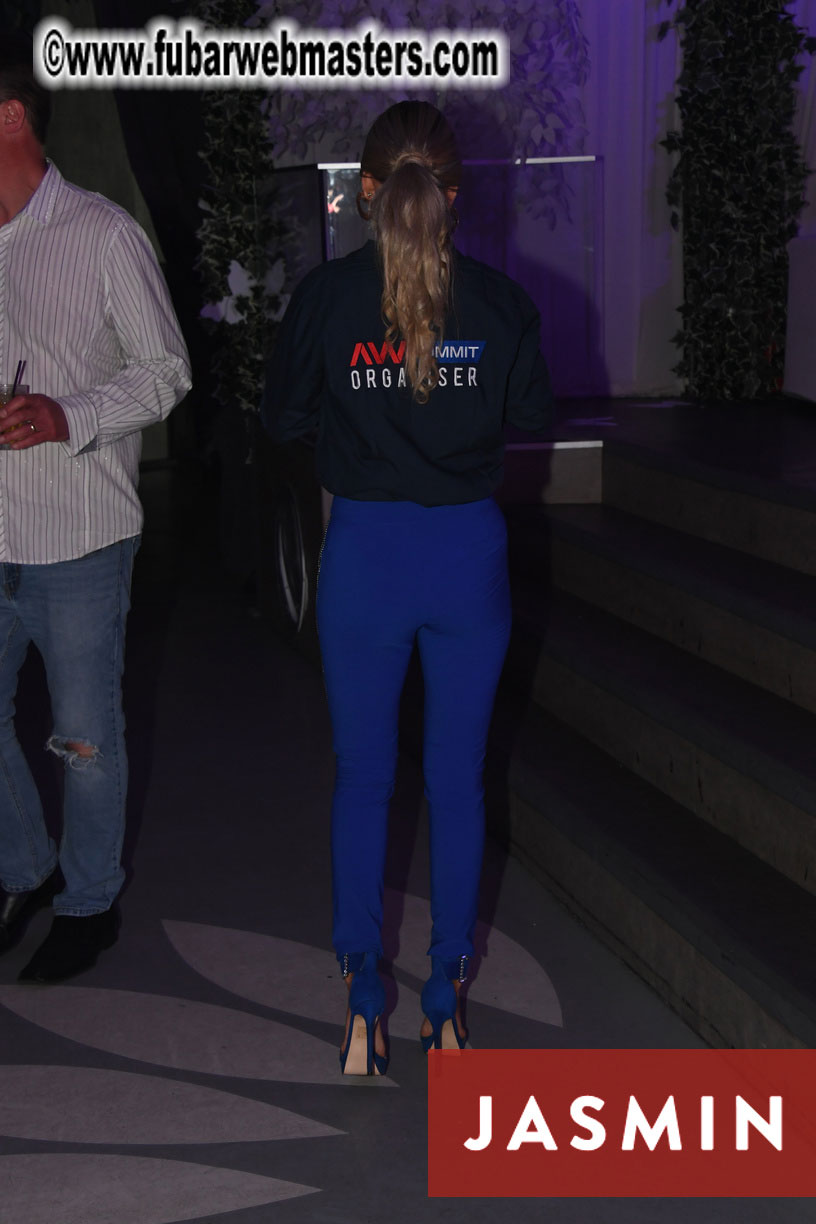 Welcome to Avatar World by Terpon