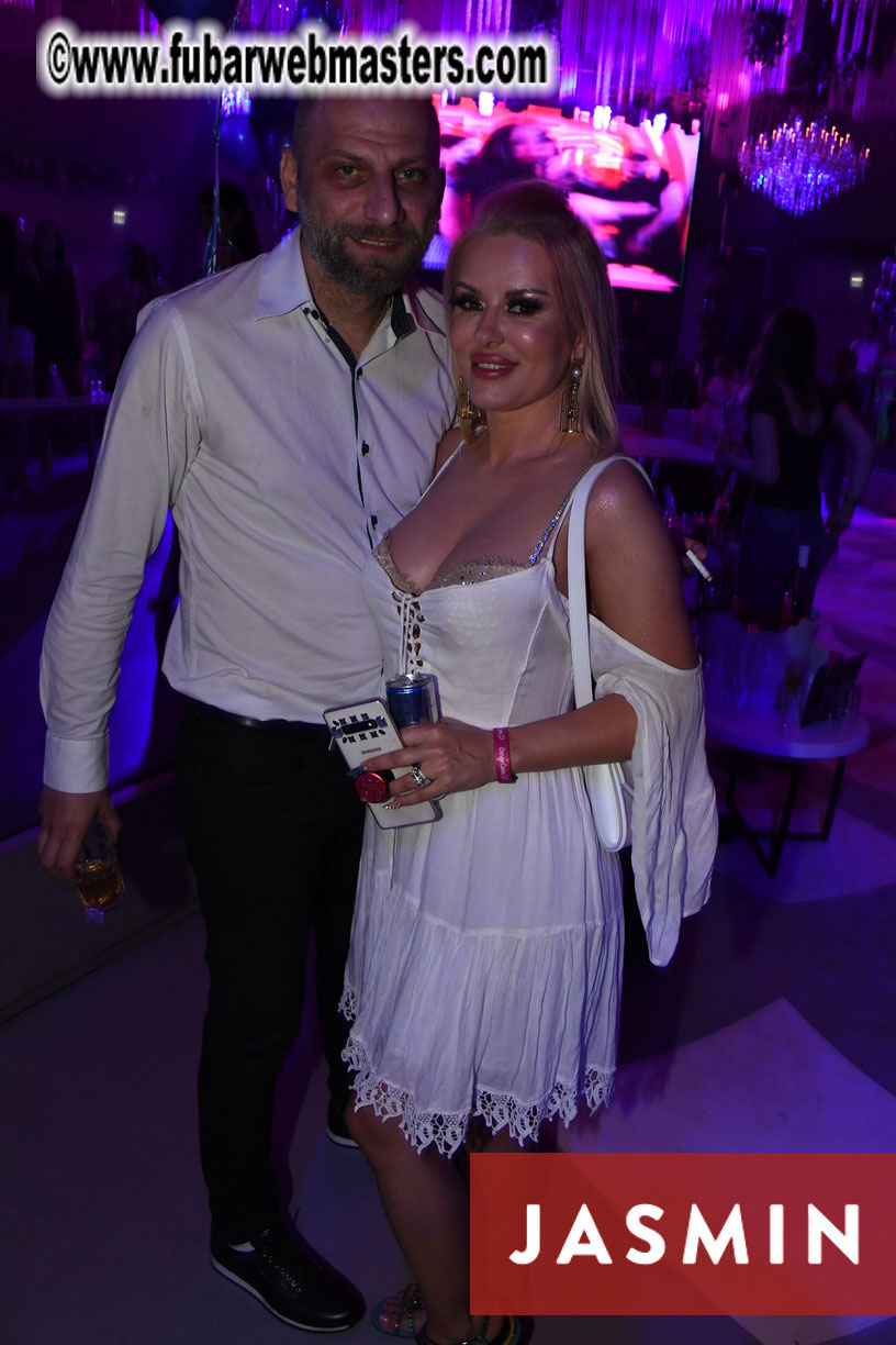 Welcome to Avatar World by Terpon