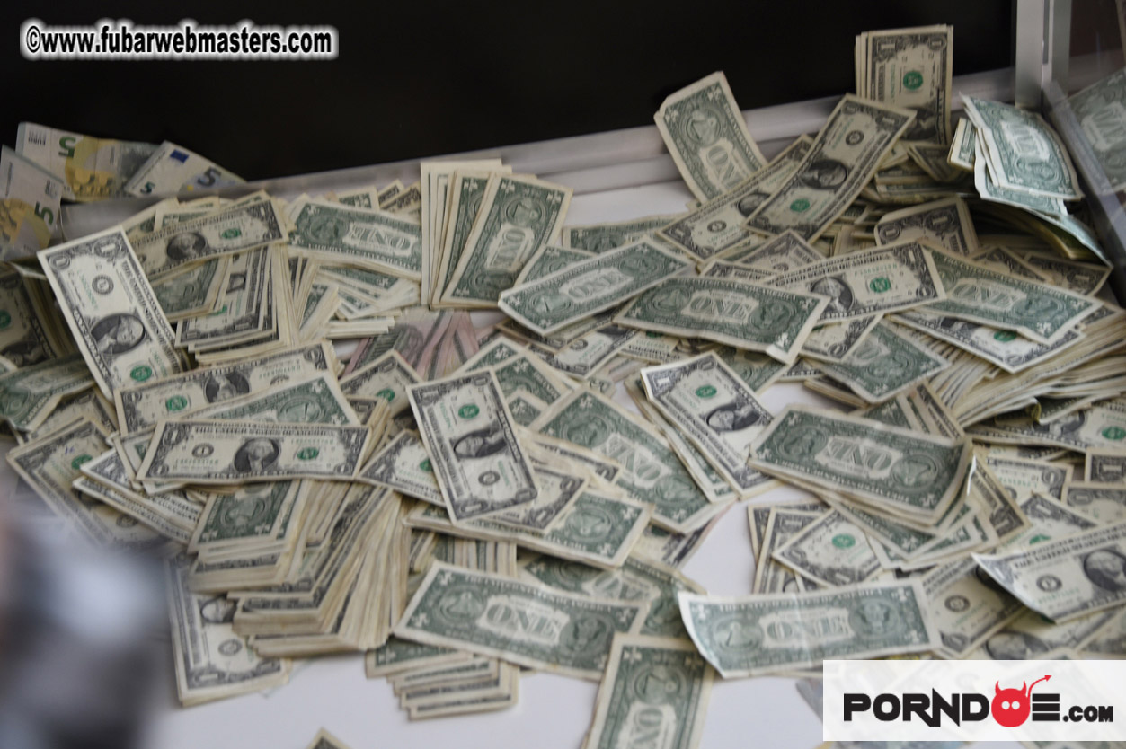 Imlive Cash Cube Machine - day1