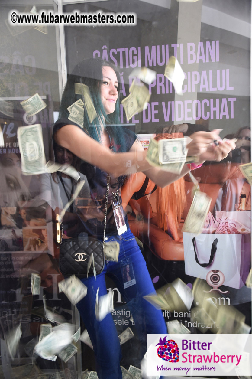 Imlive Cash Cube Machine - day1