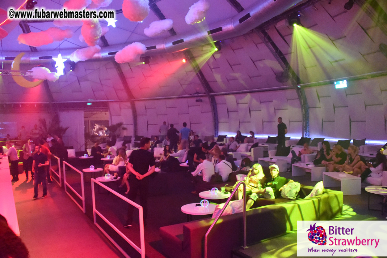 Party at EGO- Live Cams We Love ! 