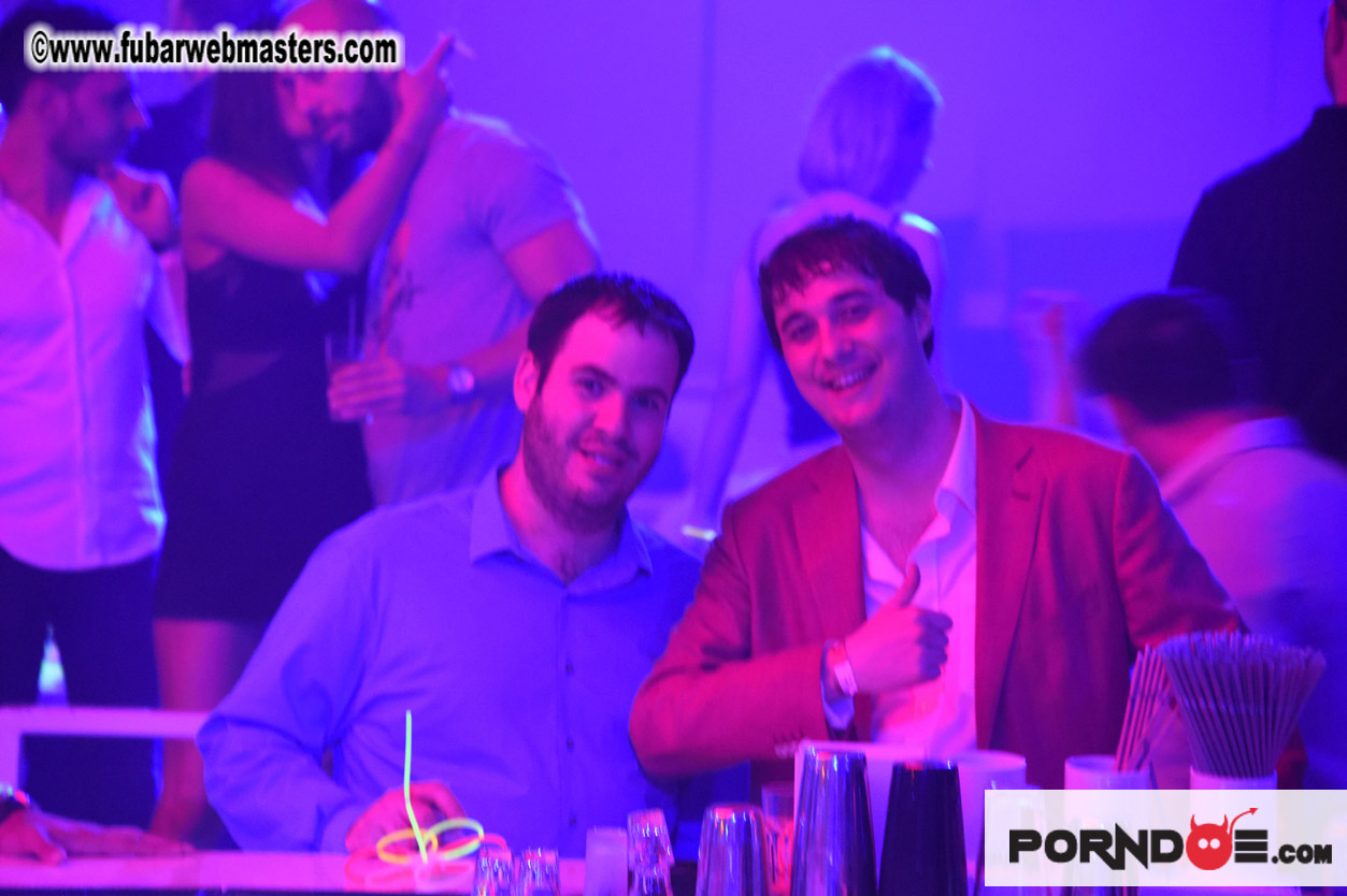 Party at EGO- Live Cams We Love ! 