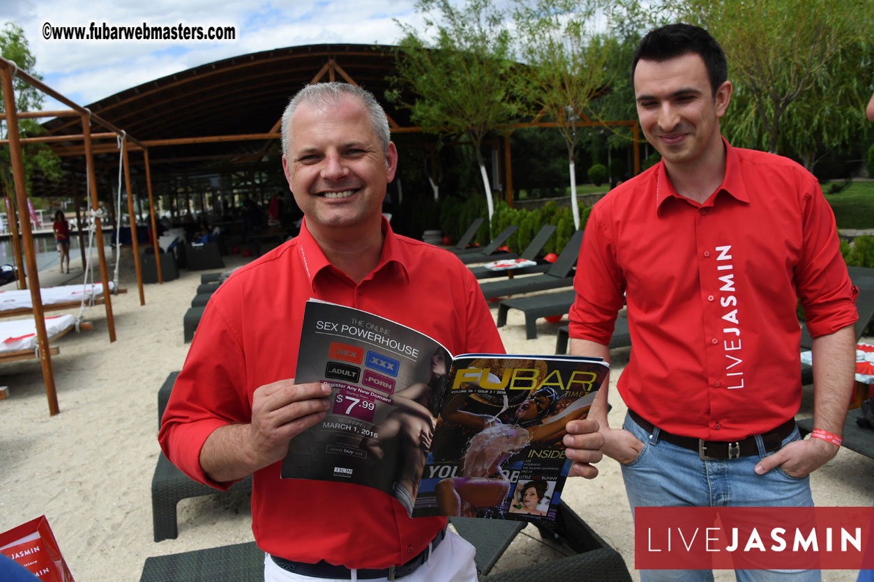 LiveJasmin Watersports