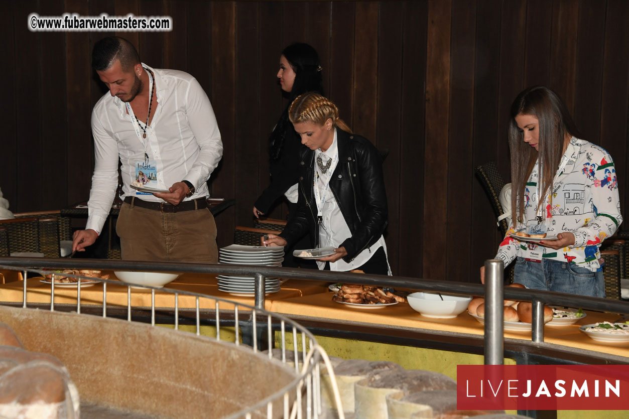 XLoveCam Dinner @ Crazy Beach