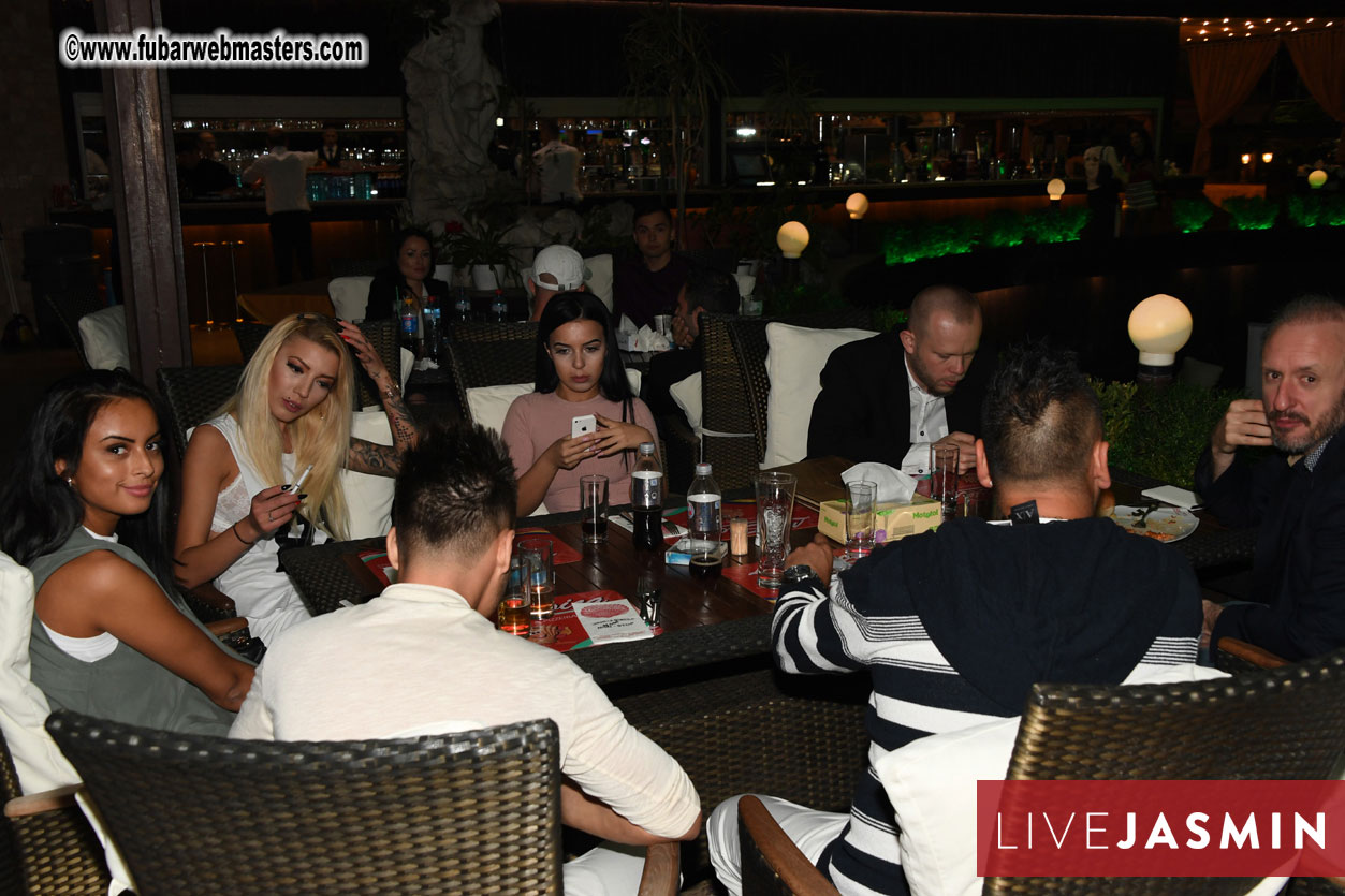 XLoveCam Dinner @ Crazy Beach