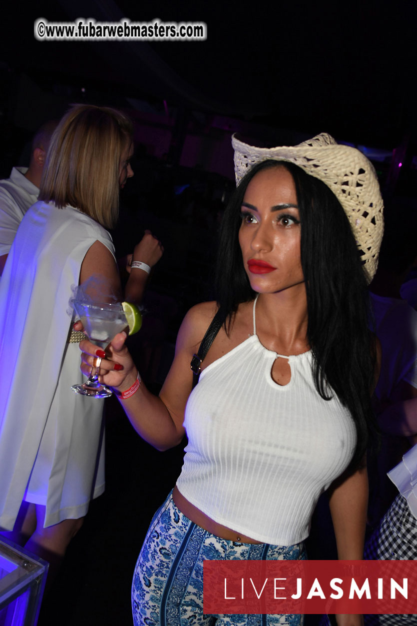 FreeWebCams White Party @ Bellagio Club