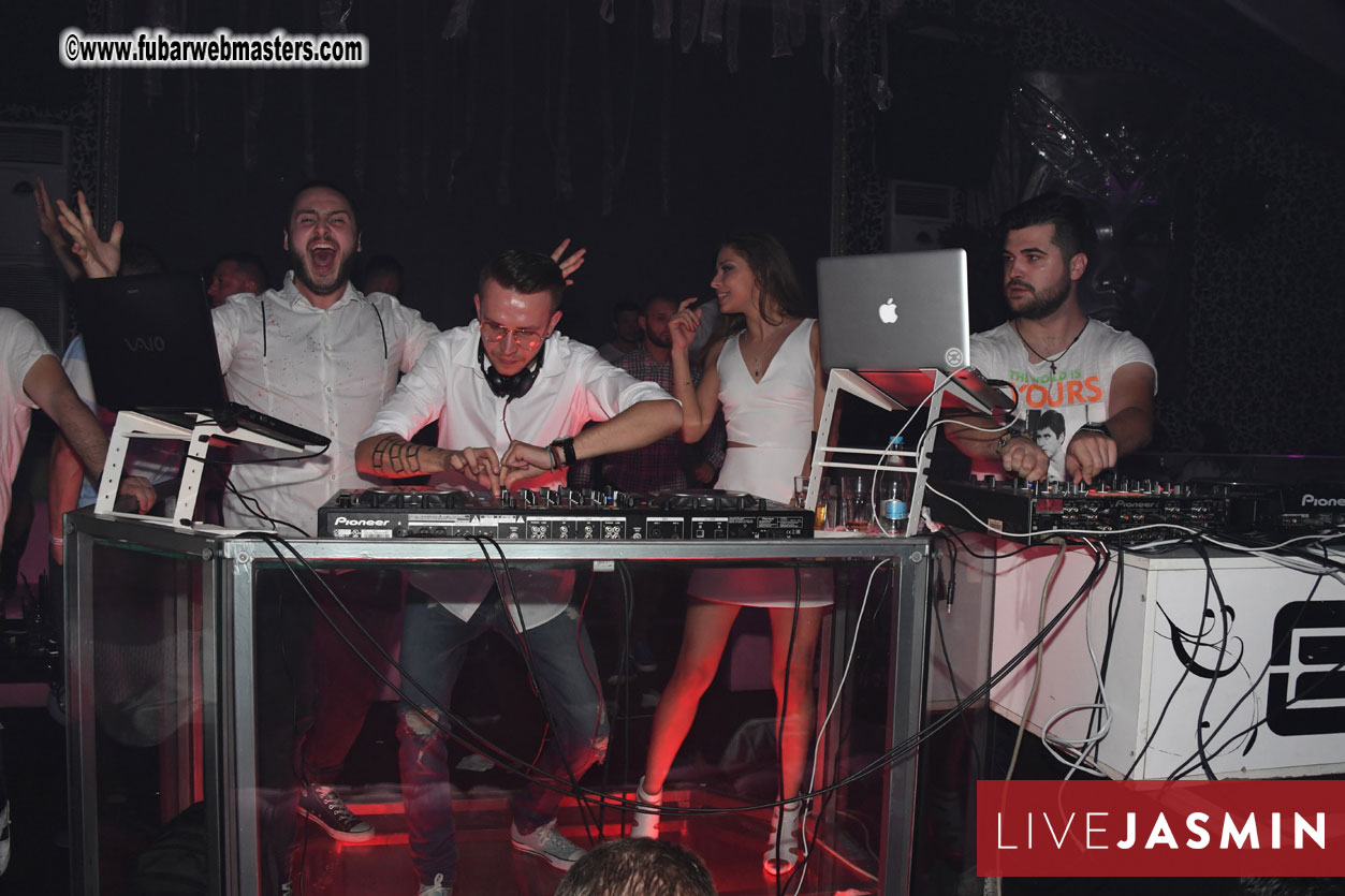 FreeWebCams White Party @ Bellagio Club