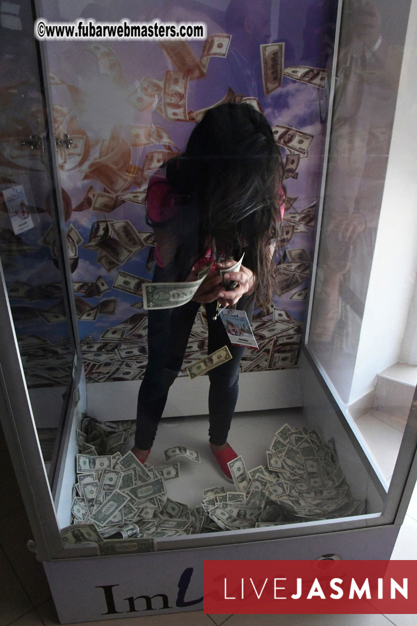 ImLive Cash Cube Machine