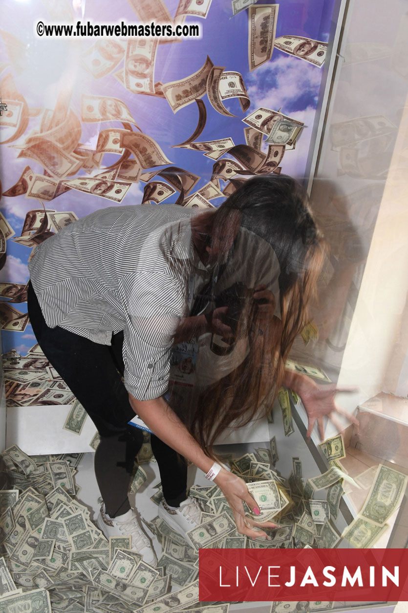 ImLive Cash Cube Machine