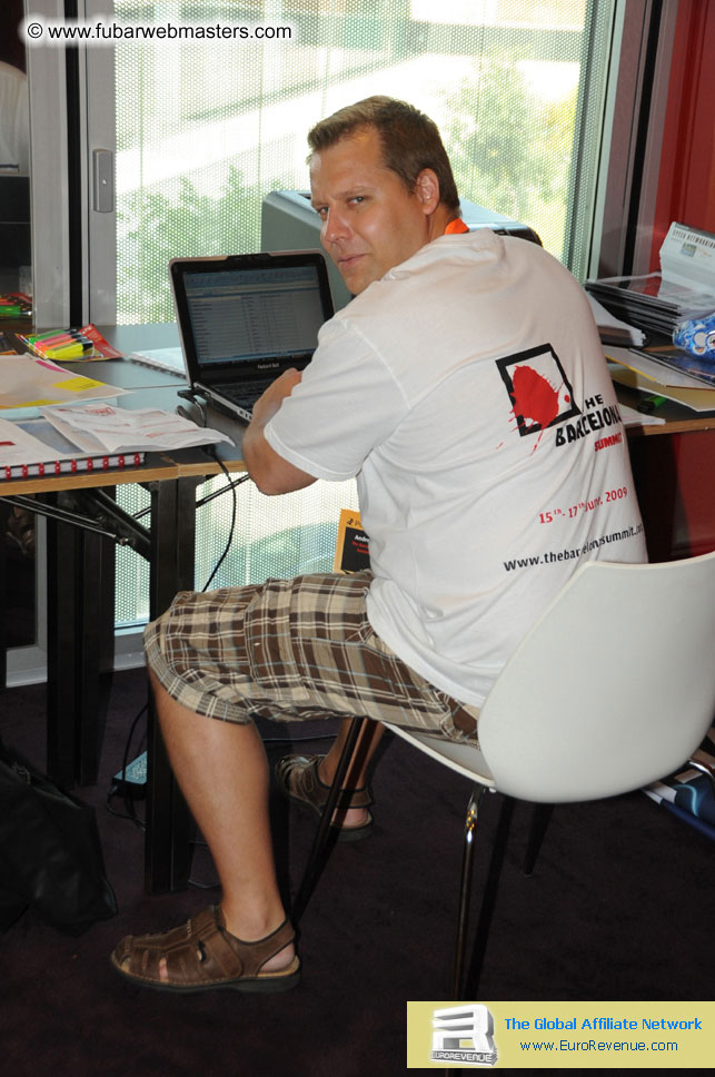 ME Hotel, registration and the show