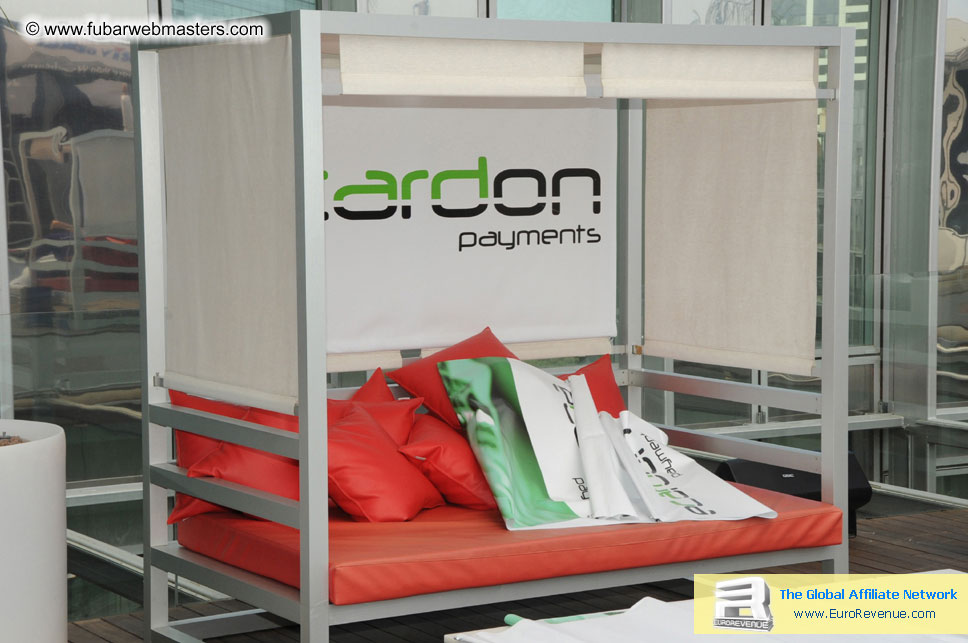 ME Hotel, registration and the show