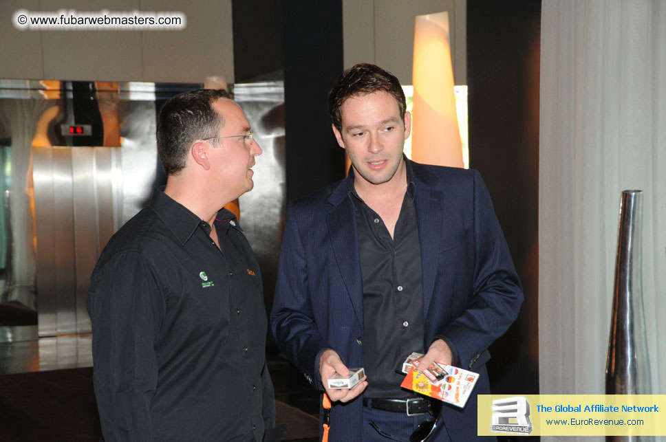 ME Hotel, registration and the show