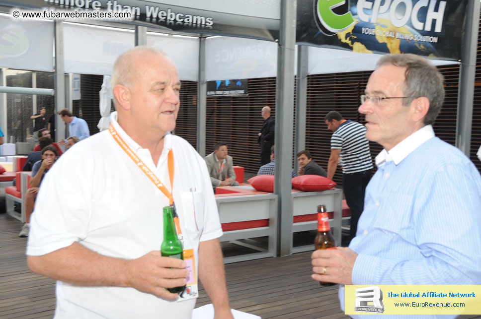 ME Hotel, registration and the show