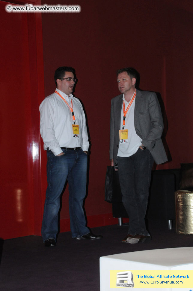 ME Hotel, registration and the show