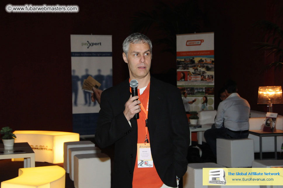 ME Hotel, registration and the show