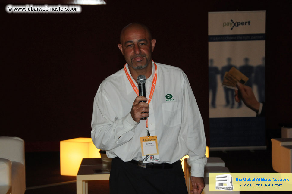 ME Hotel, registration and the show