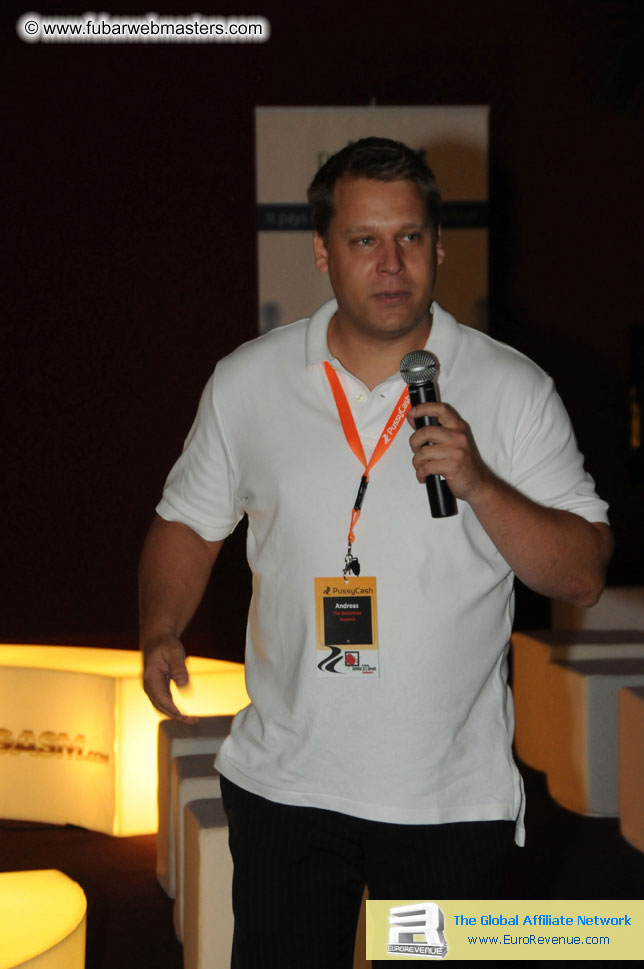 ME Hotel, registration and the show