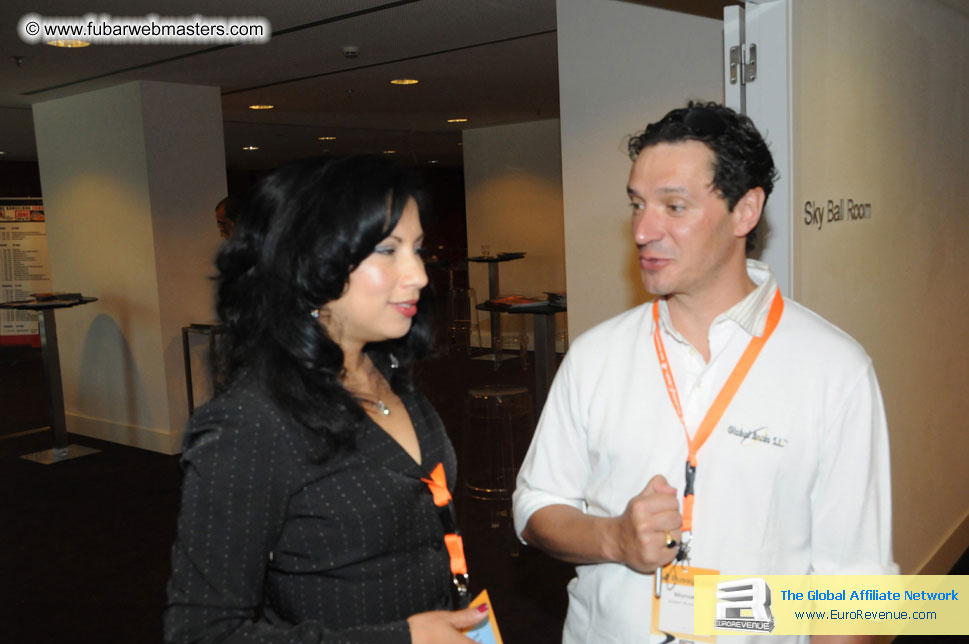 ME Hotel, registration and the show