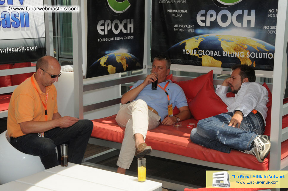 ME Hotel, registration and the show