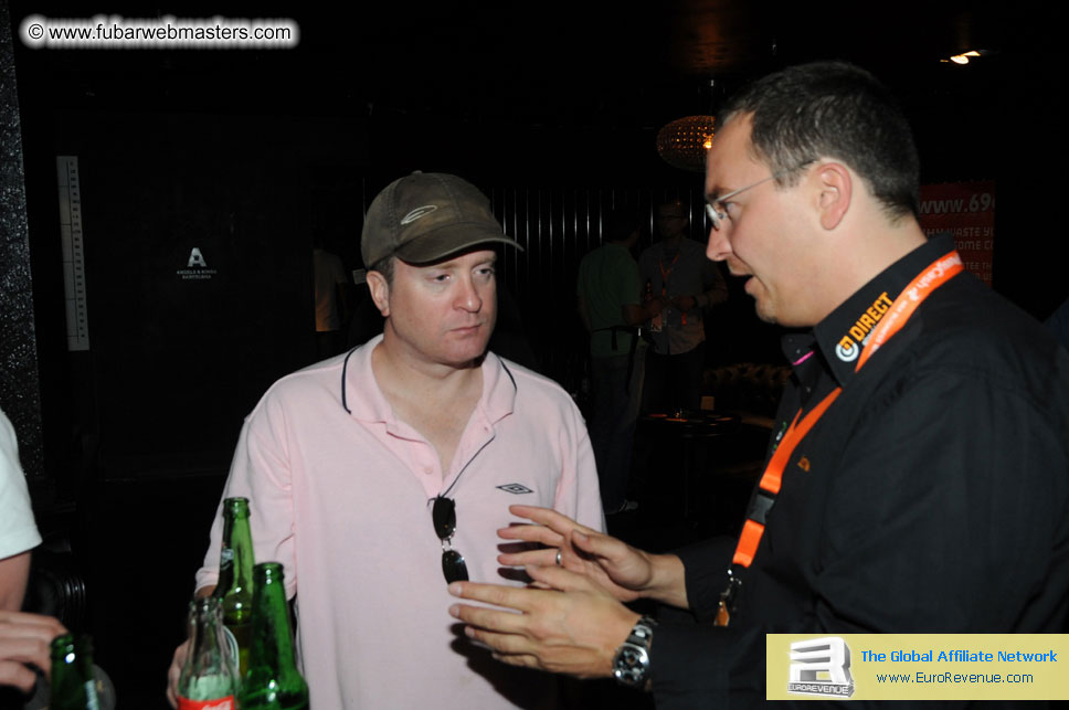 Welcome cocktails Poolside