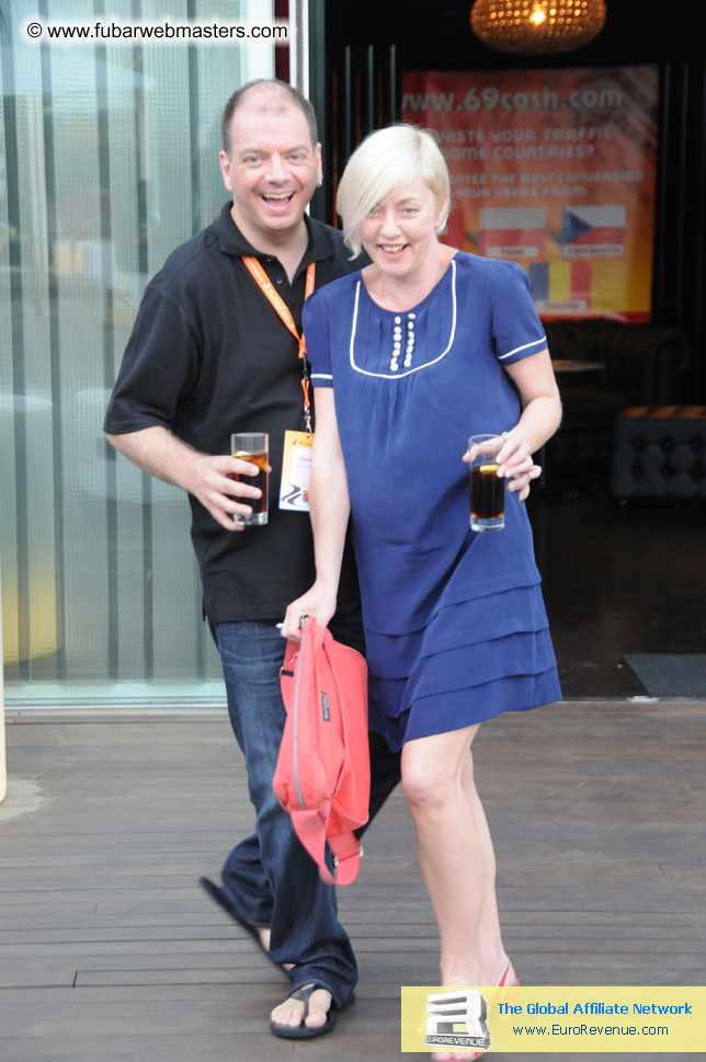 ¿Undress for Success¿Party