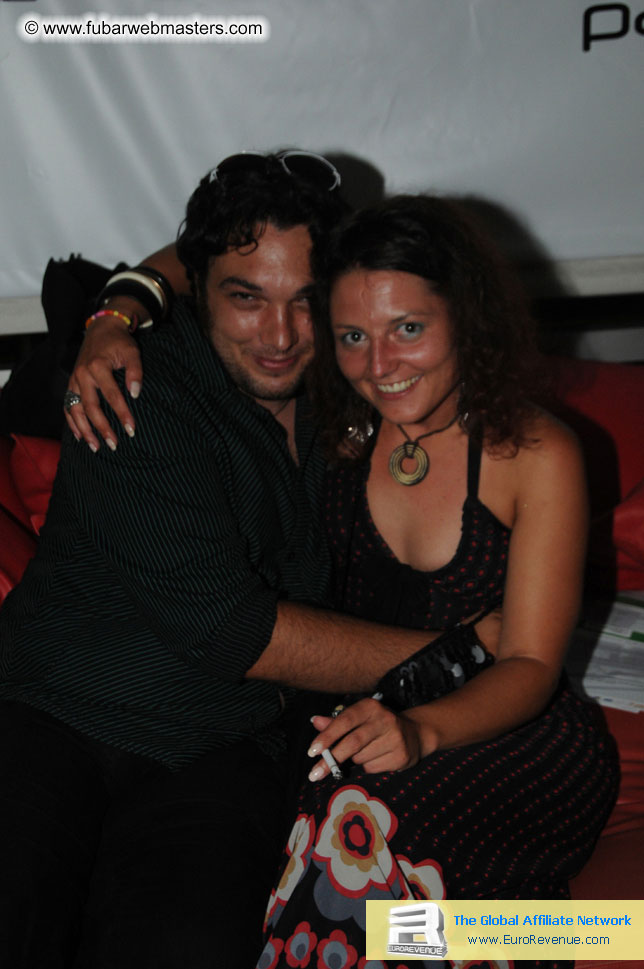 ¿Undress for Success¿Party