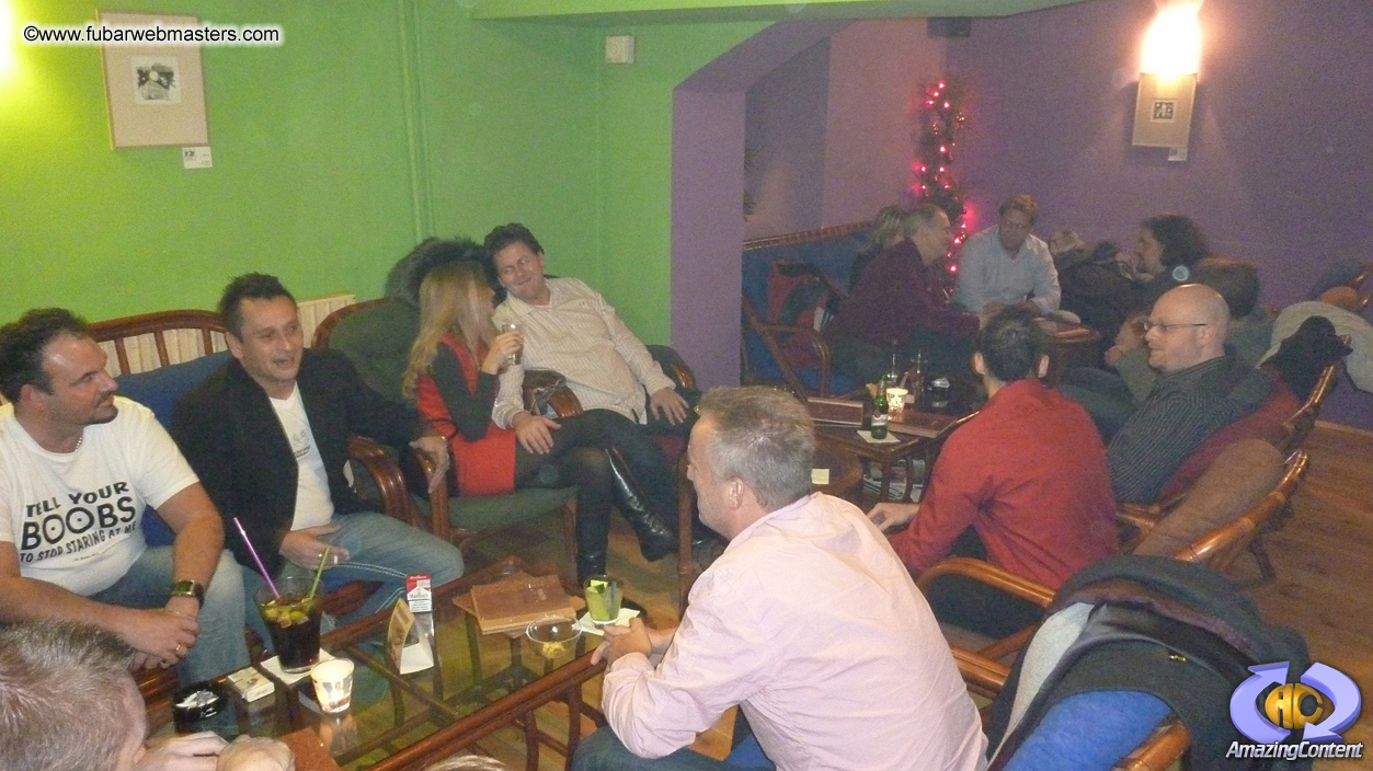 Cocktail Hour at Aloha Cocktail Bar