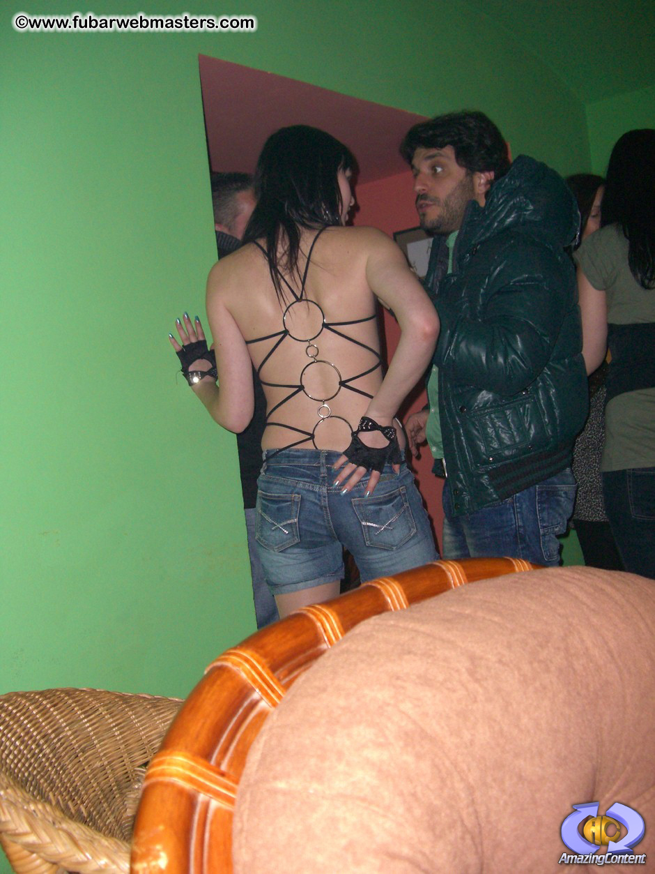 Cocktail Hour at Aloha Cocktail Bar