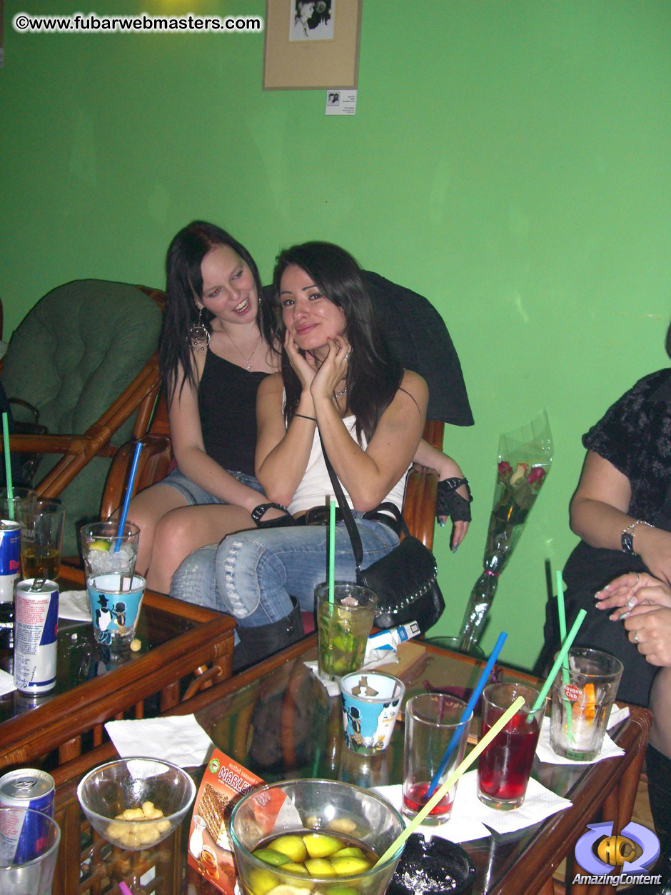 Cocktail Hour at Aloha Cocktail Bar