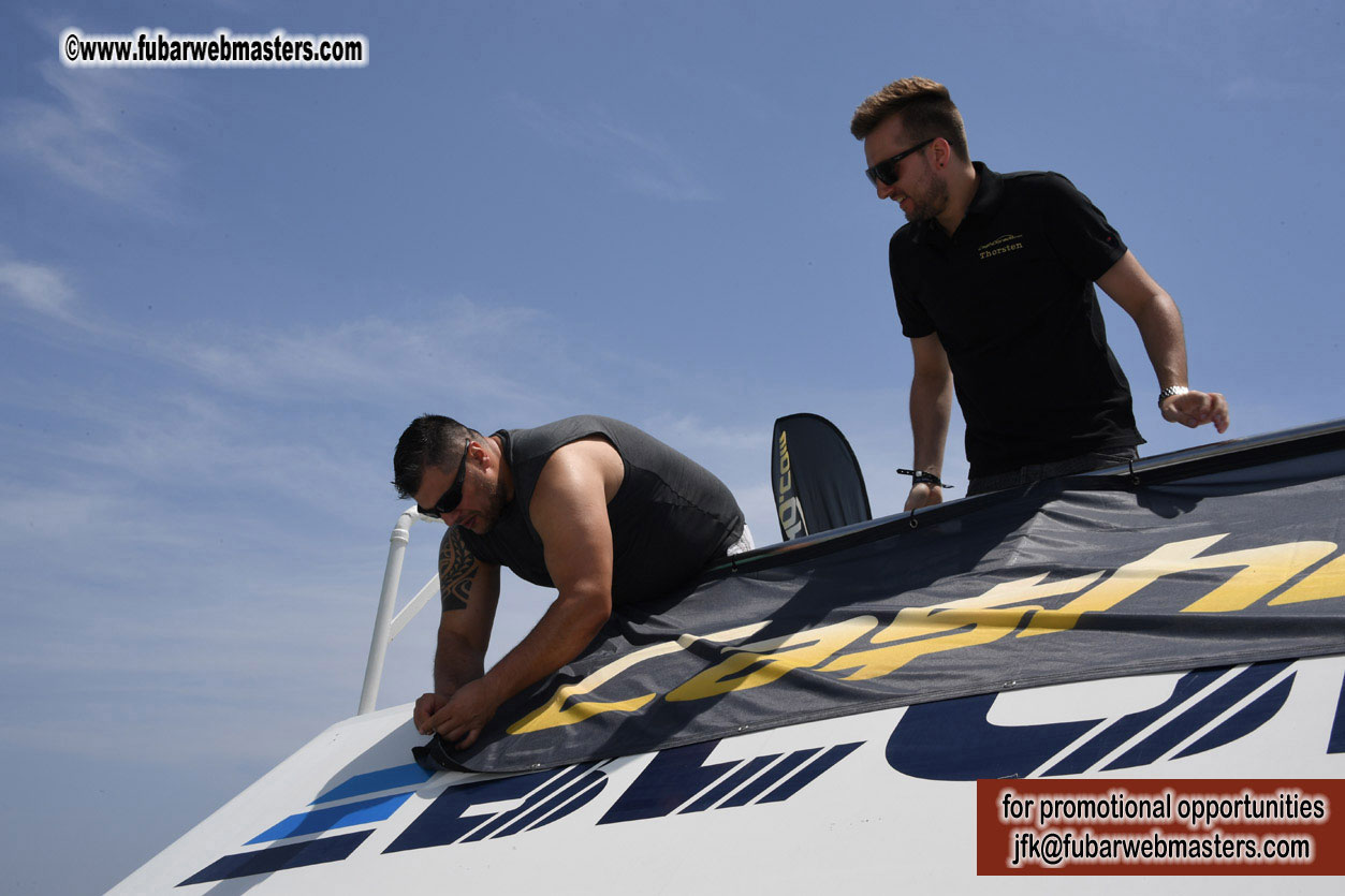 Boat Trip with Cool Drinks & Hot Girls
