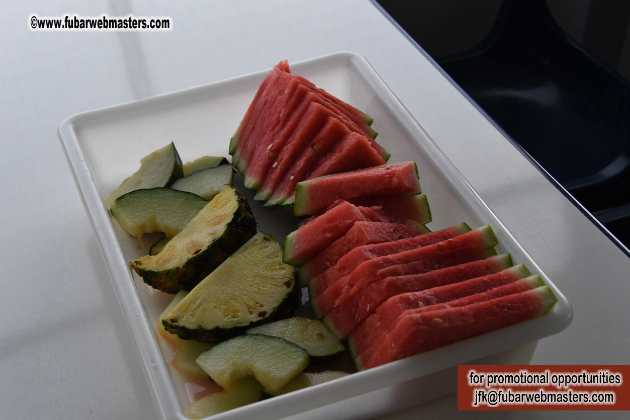 Boat Trip with Cool Drinks & Hot Girls