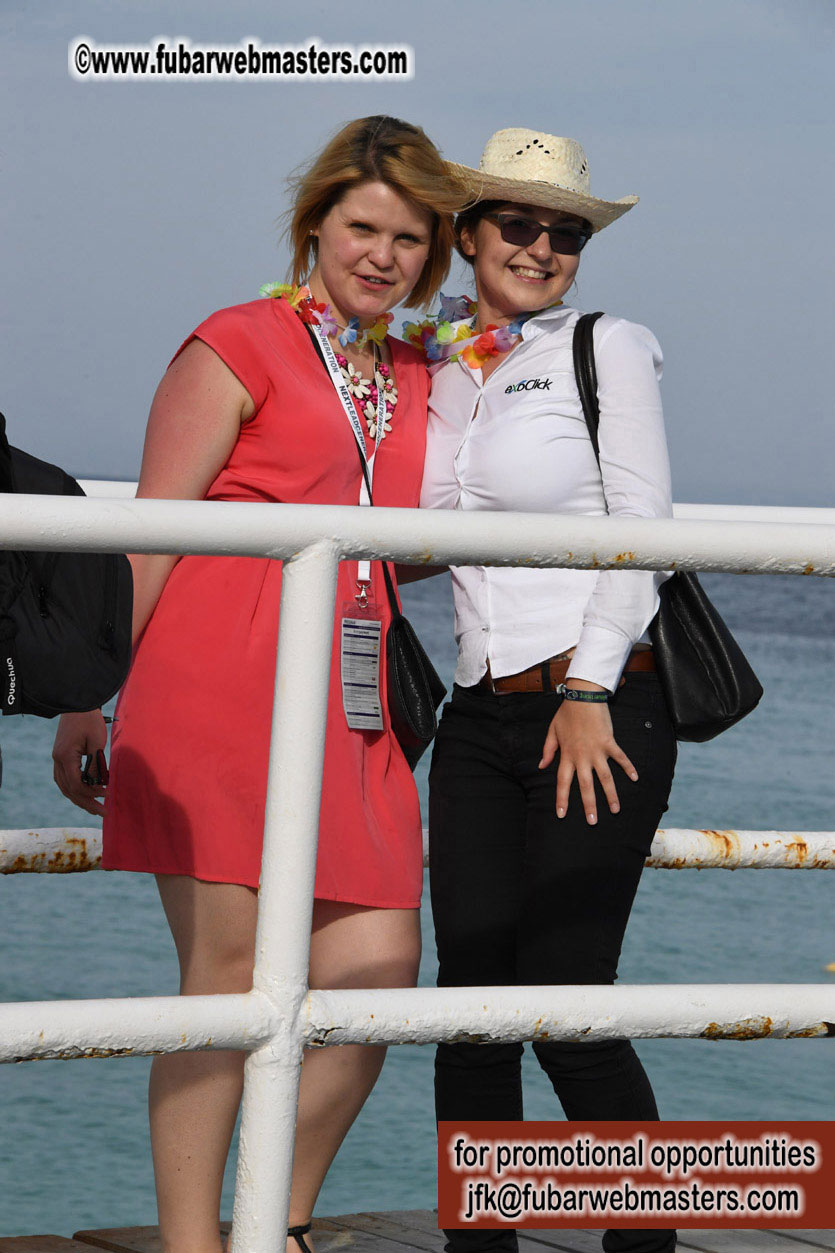 Boat Trip with Cool Drinks & Hot Girls