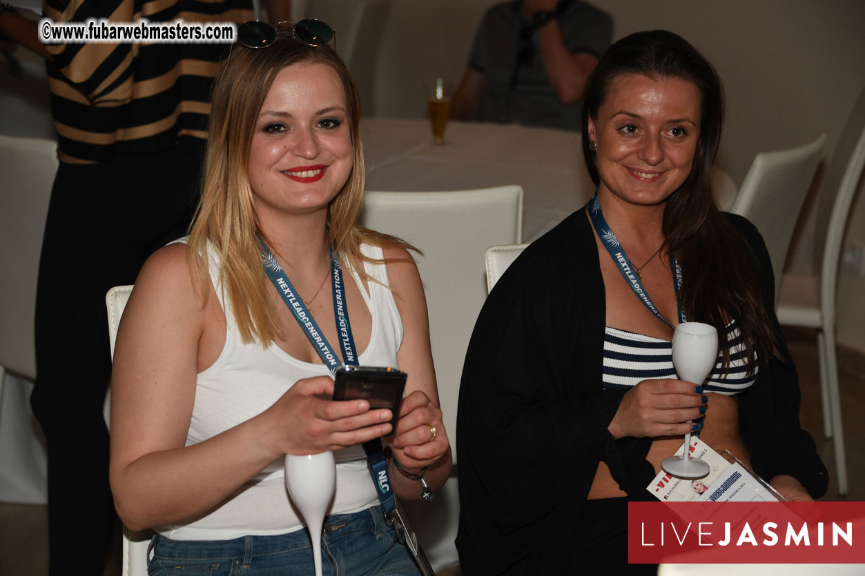 Infotainment & Networking