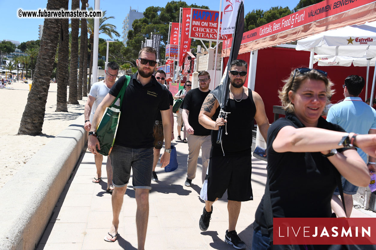 Boat Trip with Cool Drinks & Hot Girls